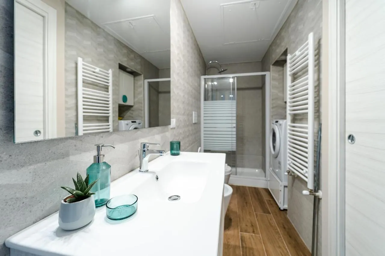 Catania Center Modern Apartment Italy